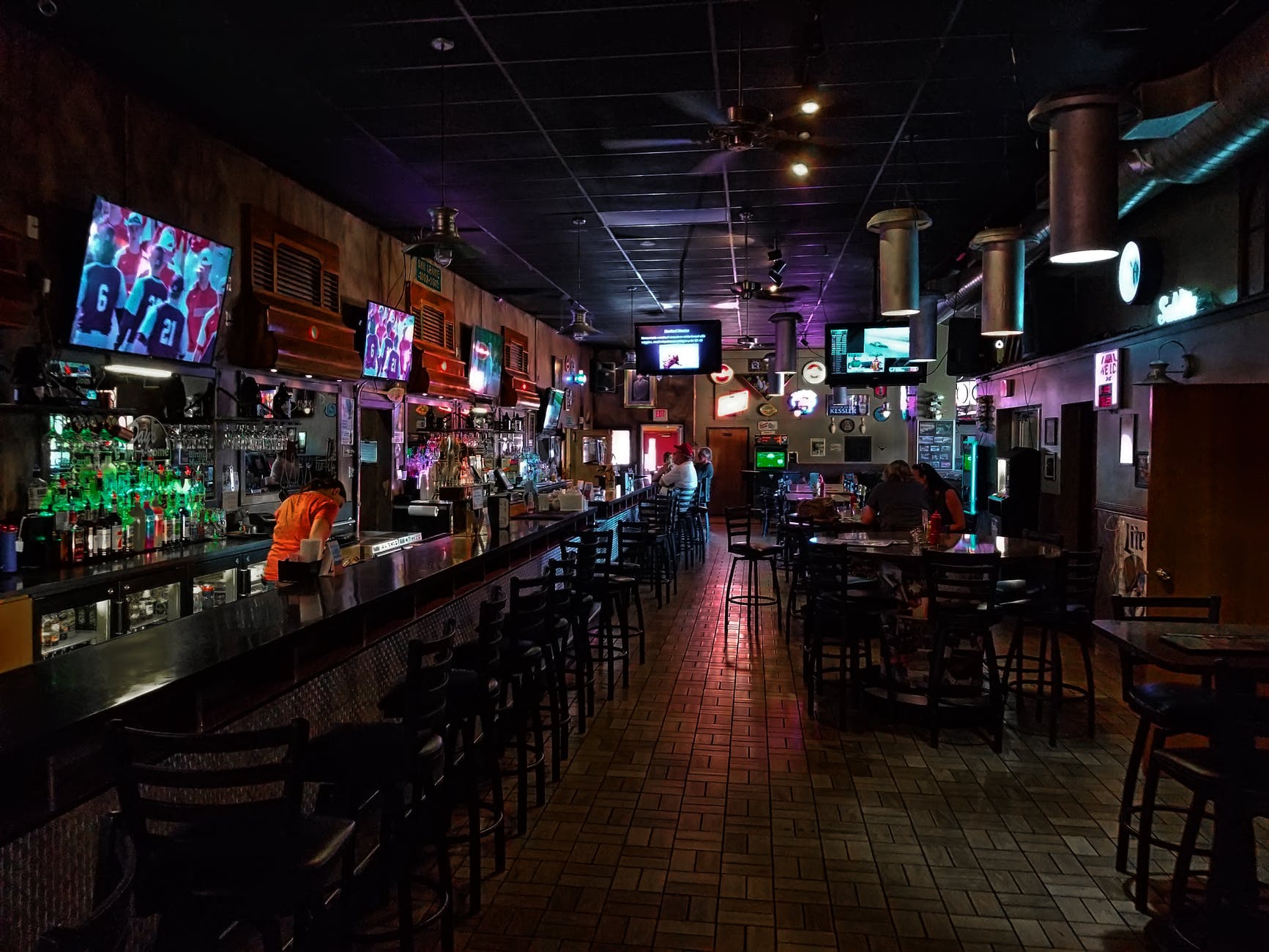 bar counter with chairs interior